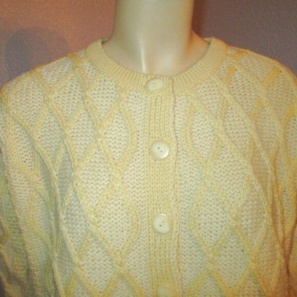 Aran Crafts Cable Knit Cardigan Size XS Sweater Butter Yellow Fisherman Wool - Picture 2 of 10